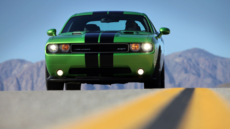 Illustration for article titled Envy this Dodge Challenger for its classic color